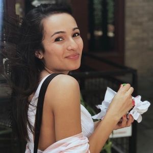 Meet your Posher, Inti